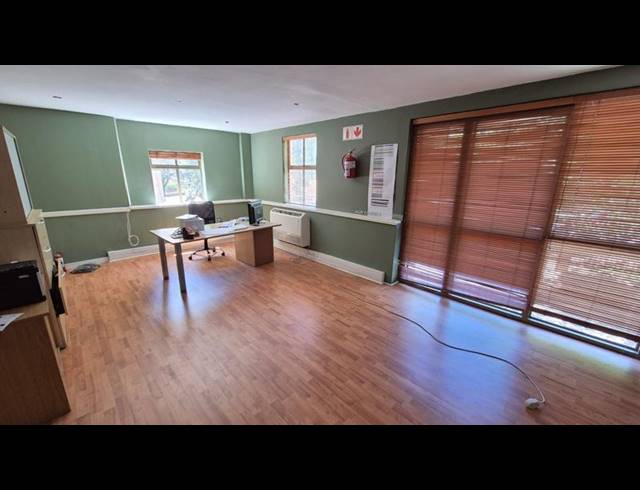 BUSINESS PROPERTY TO RENT IN FAERIE GLEN